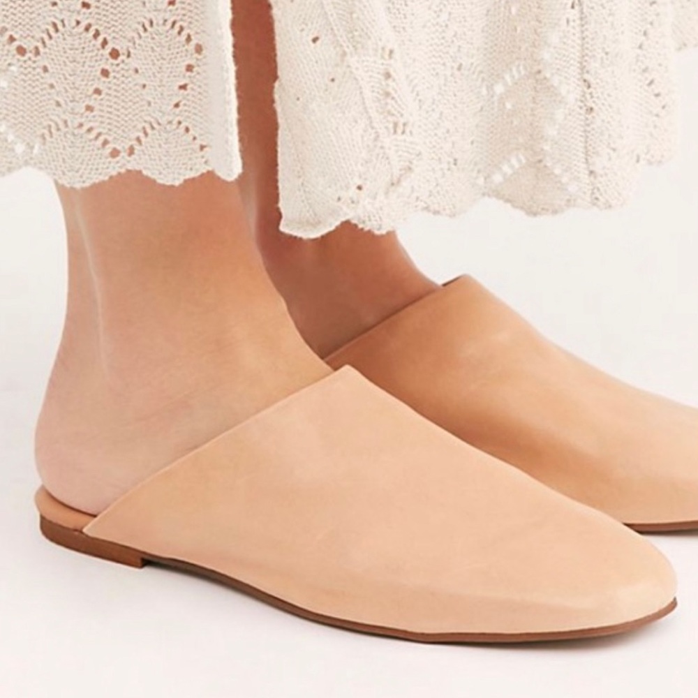 NEE FREE PEOPLE REESE FLAT